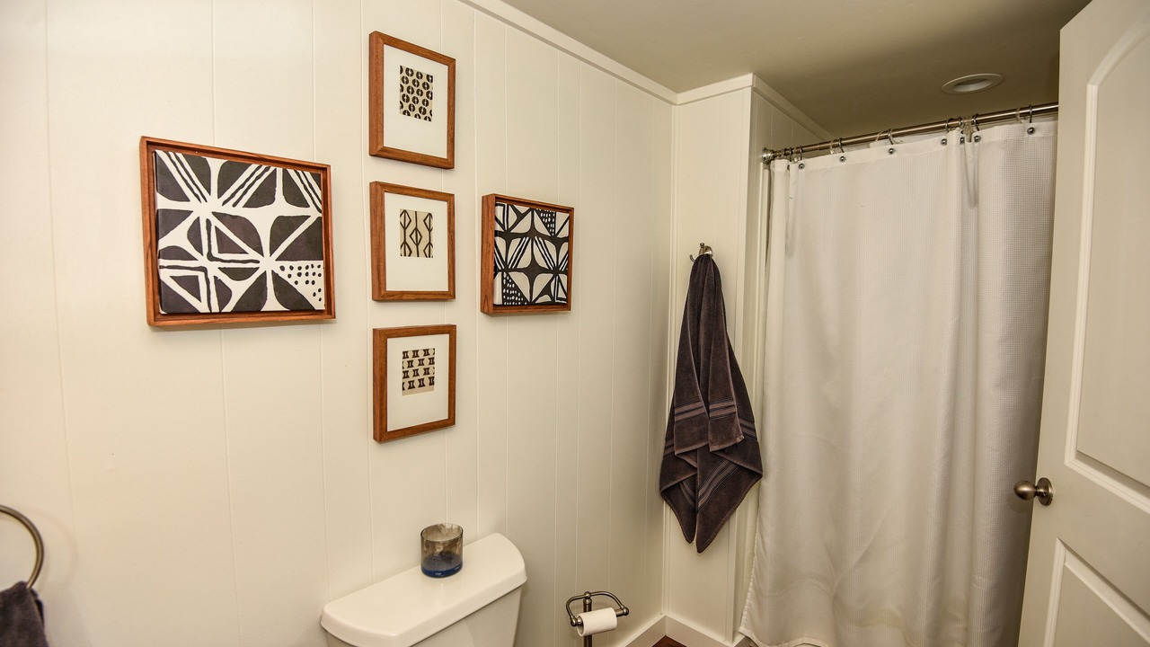 Photo of Bathroom in Roxboro