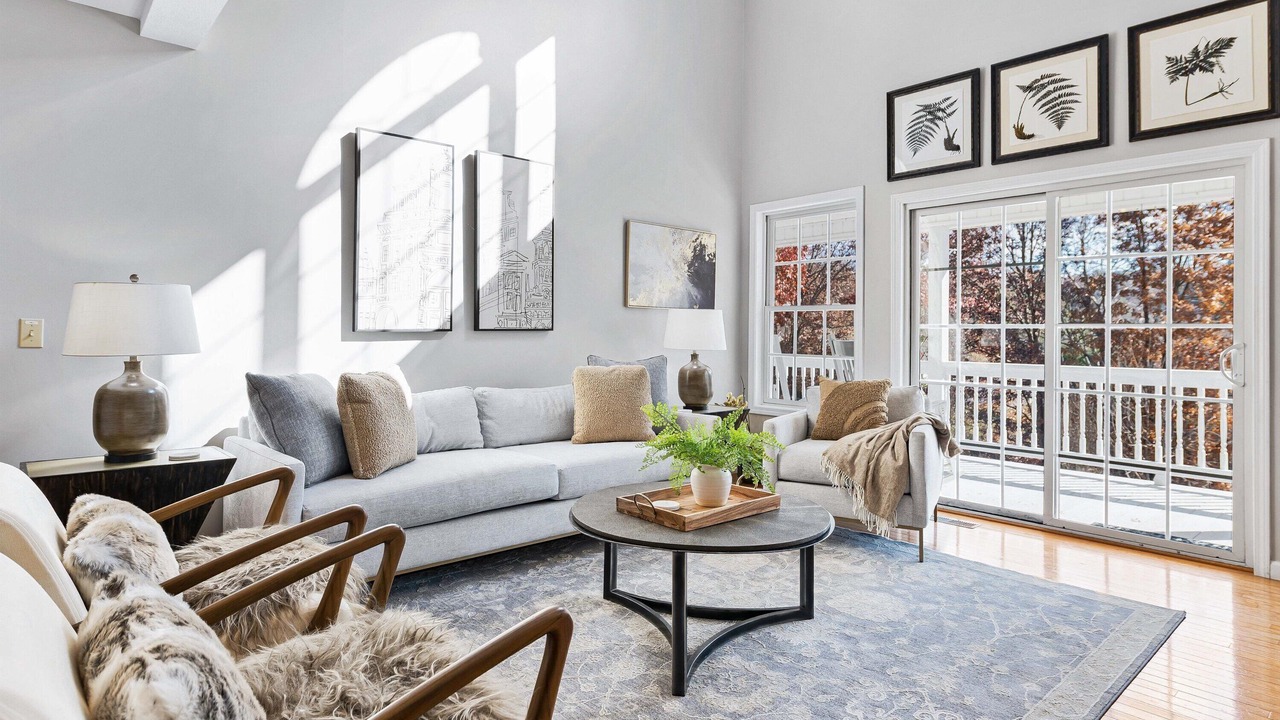 Photo of Livingroom in Weaverville