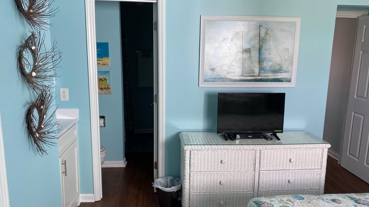Photo of Bedroom in North Carolina Coast