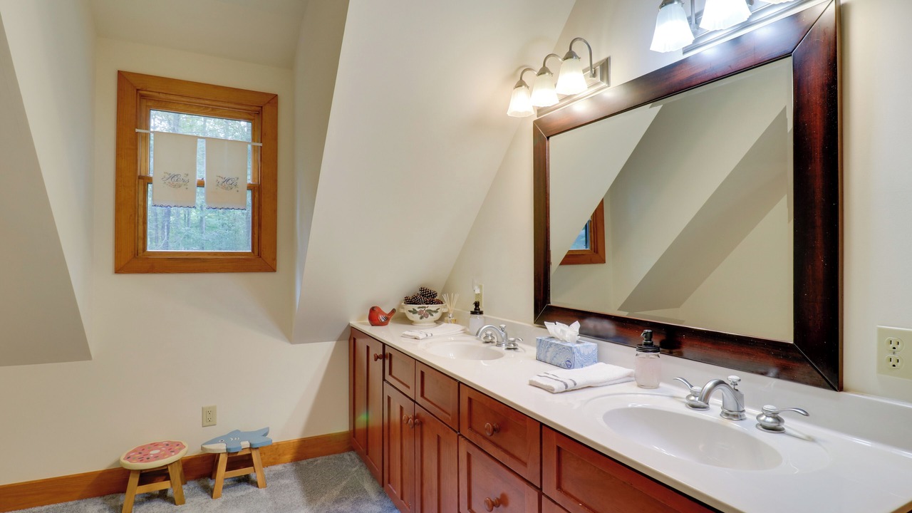 Photo of Bathroom in Sapphire
