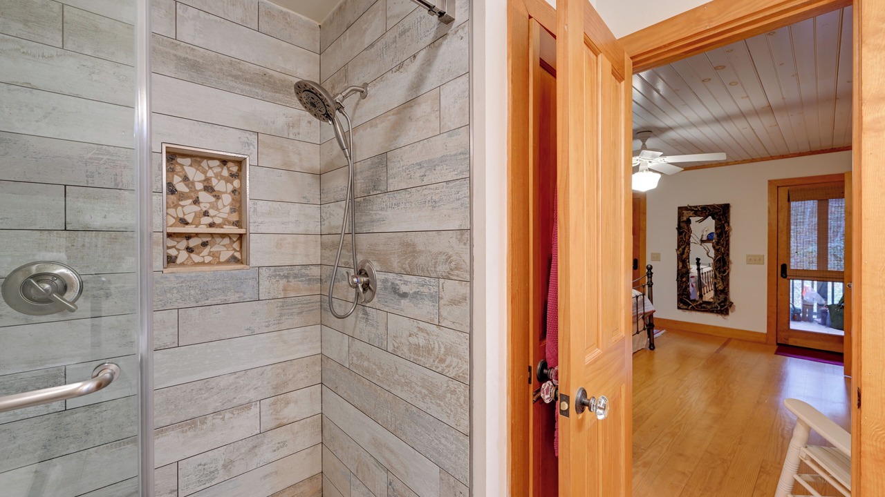 Photo of Bathroom in Sapphire