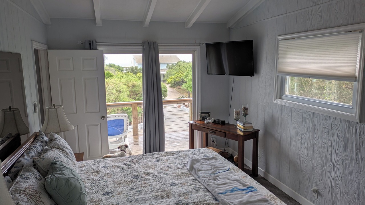 Photo of Patio Balcony in Pine Knoll Shores