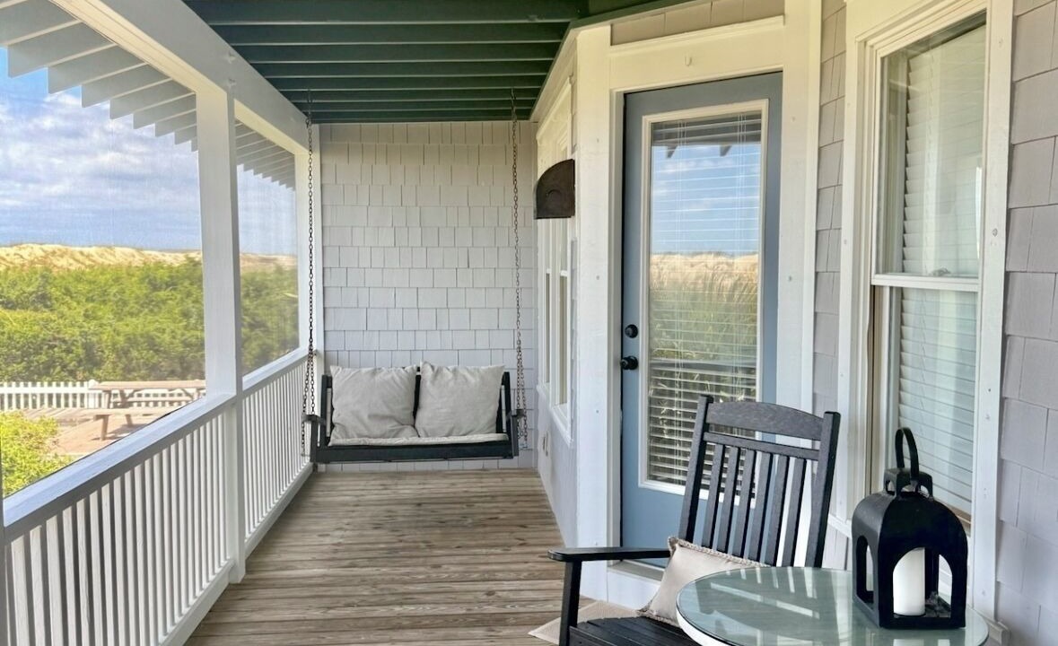 Photo of Patio Balcony in Flora's Bluff