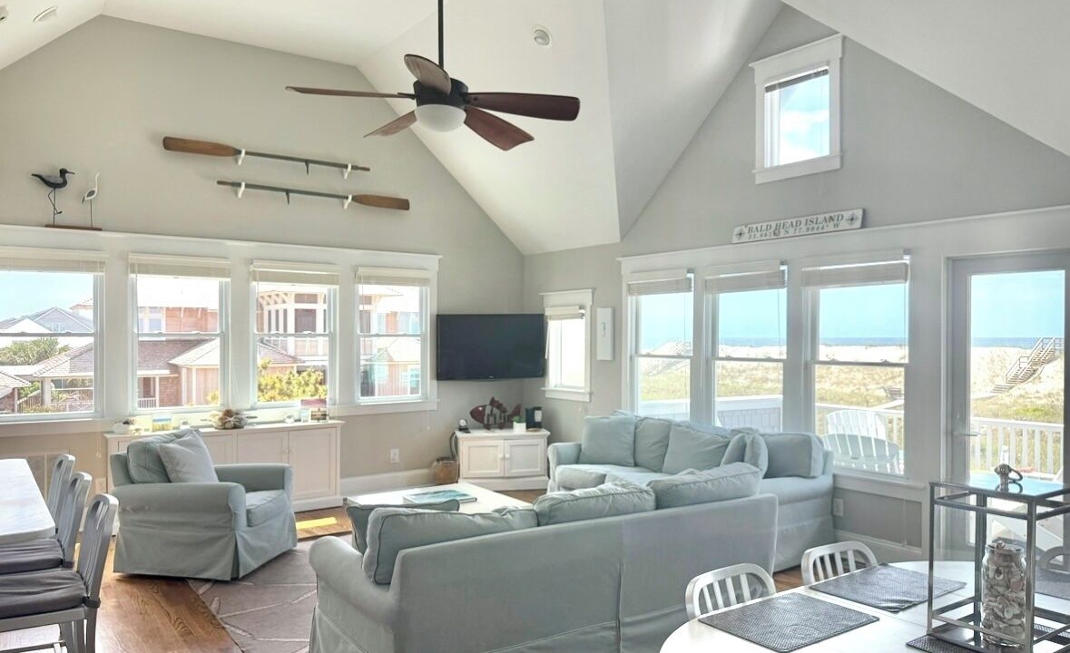 Photo of Livingroom in Flora's Bluff