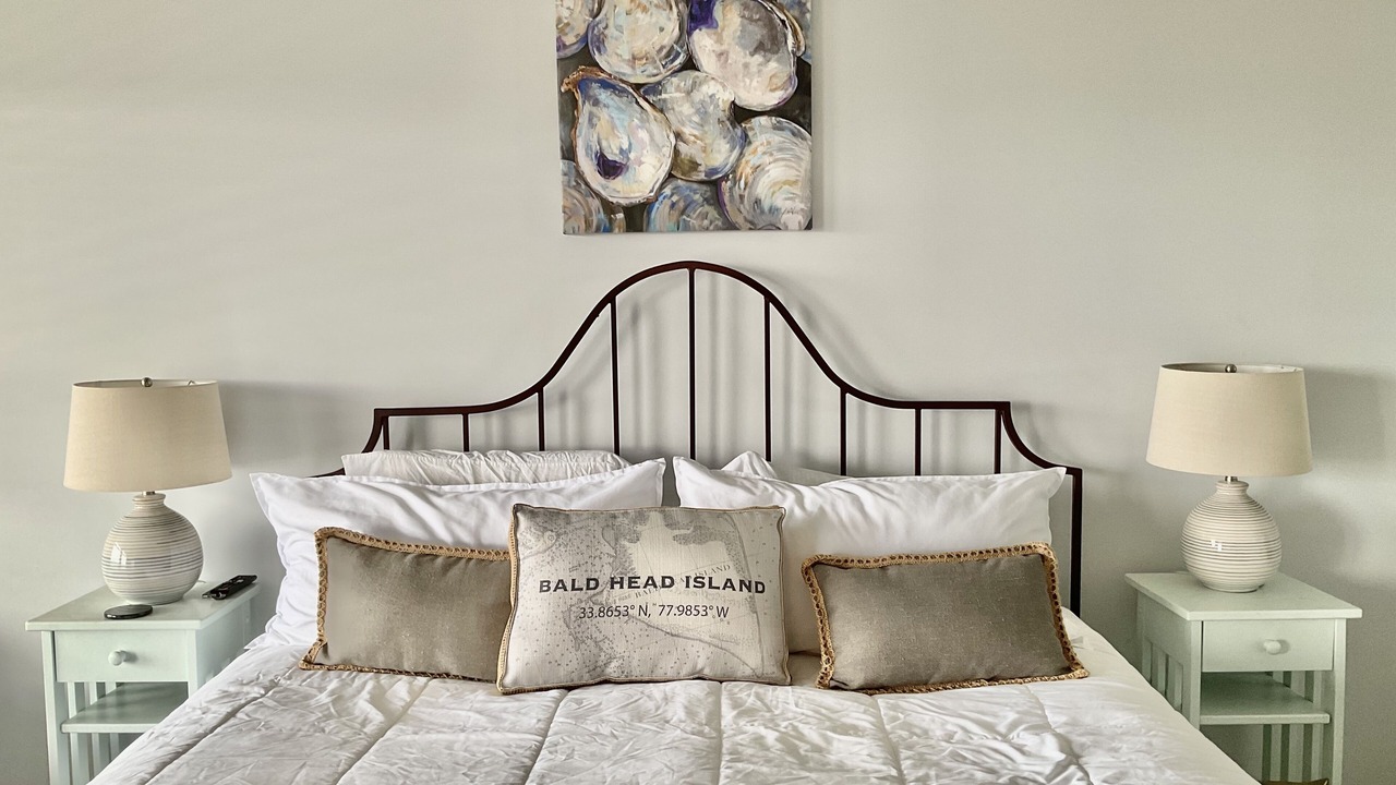 Photo of Bedroom in Flora's Bluff