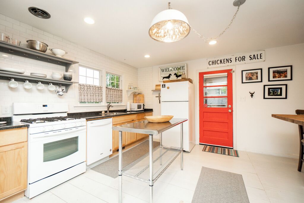 Photo of Kitchen in Old Irving Park