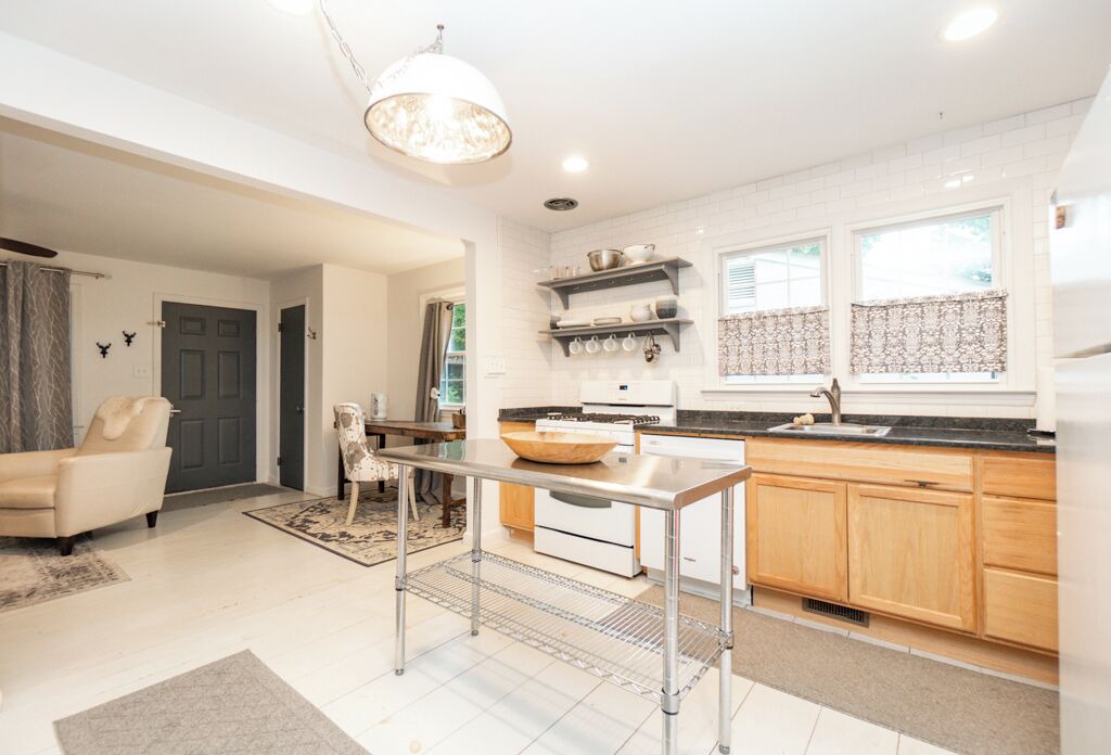 Photo of Kitchen in Old Irving Park