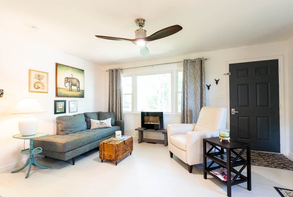 Photo of Livingroom in Old Irving Park