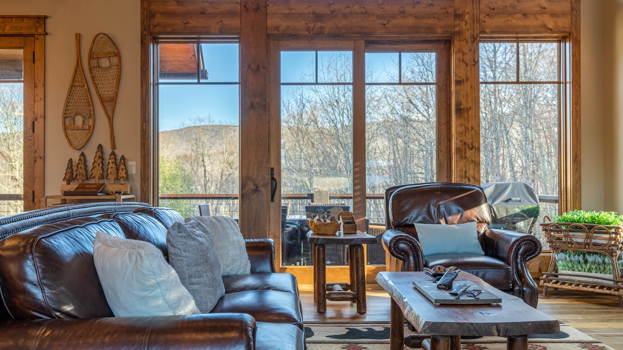 Photo of Livingroom in Elk Park