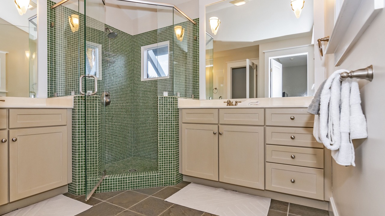 Photo of Bathroom in Cape Fear Station