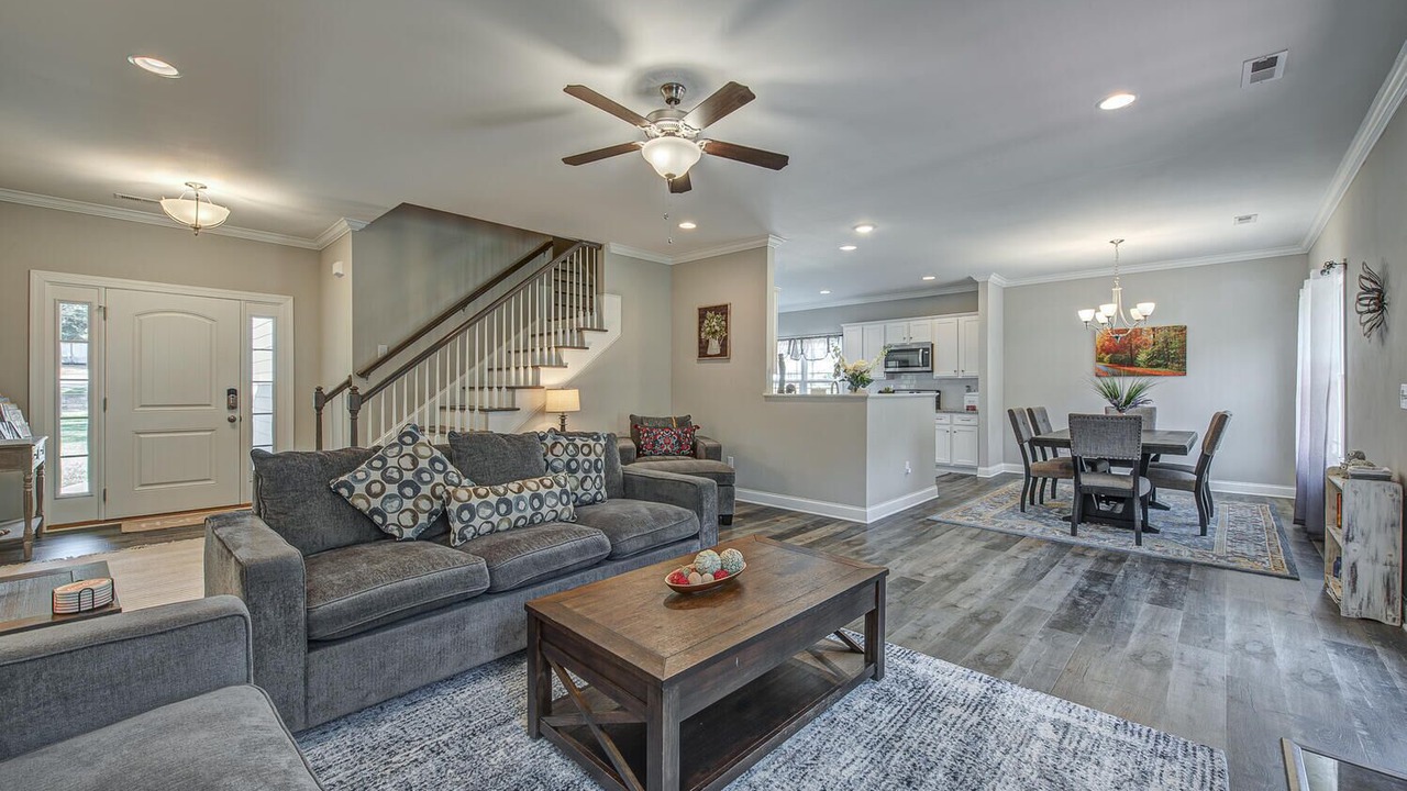 Photo of Livingroom in Belmont