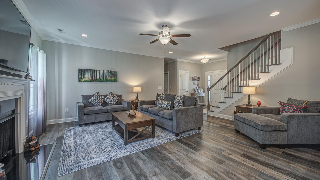 Photo of Livingroom in Belmont