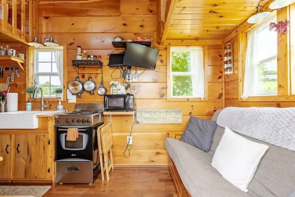 Photo of Livingroom in Fleetwood
