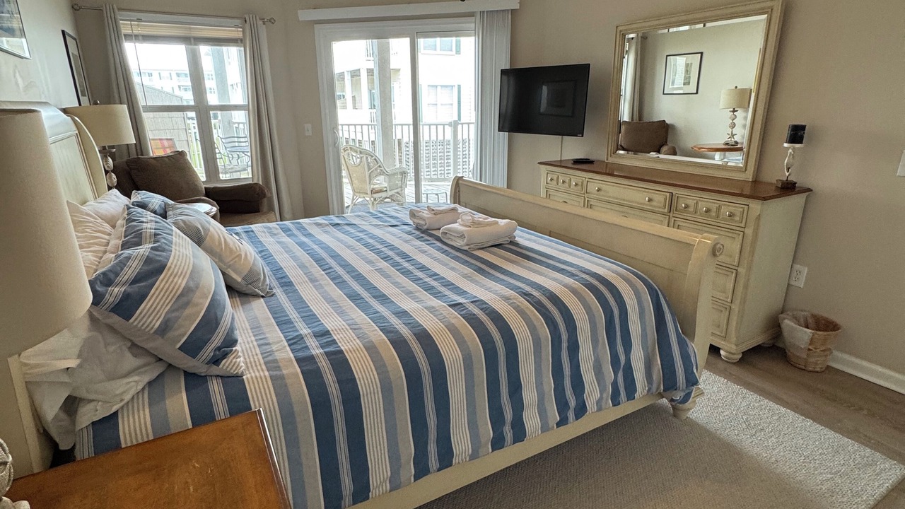 Photo of Bedroom in Long Beach