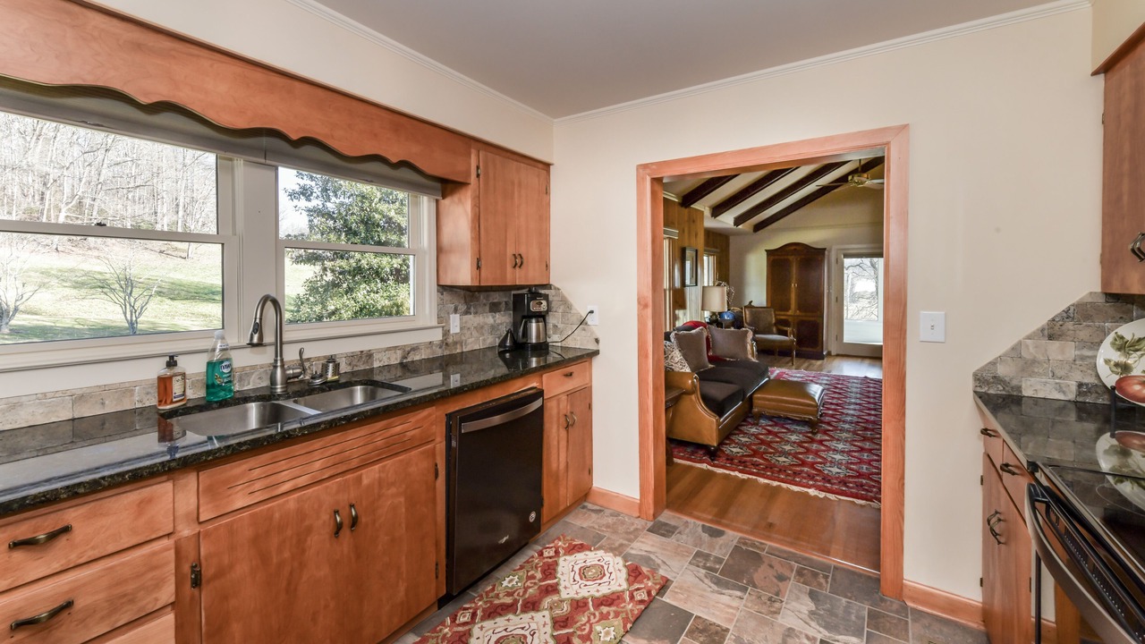 Photo of Kitchen in Arden