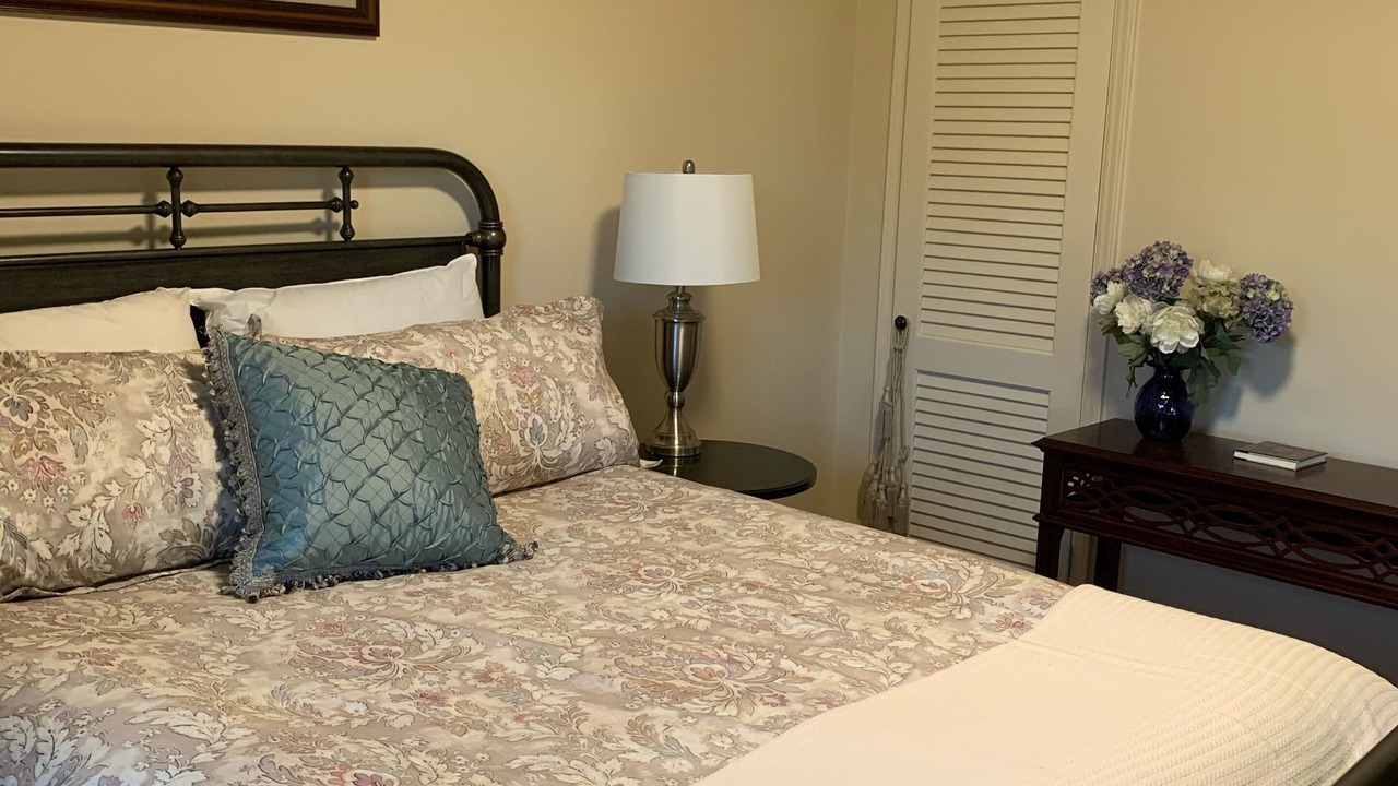 Photo of Bedroom in Arden