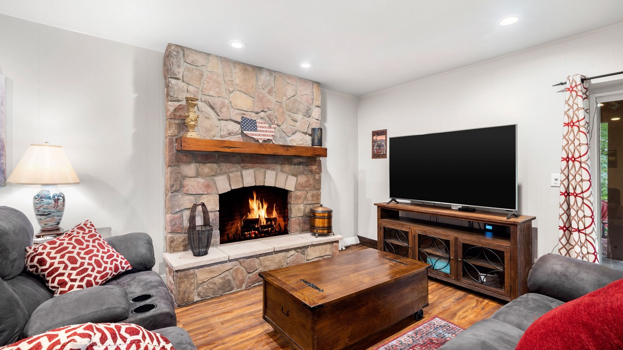 Photo of Livingroom in Lake Lure