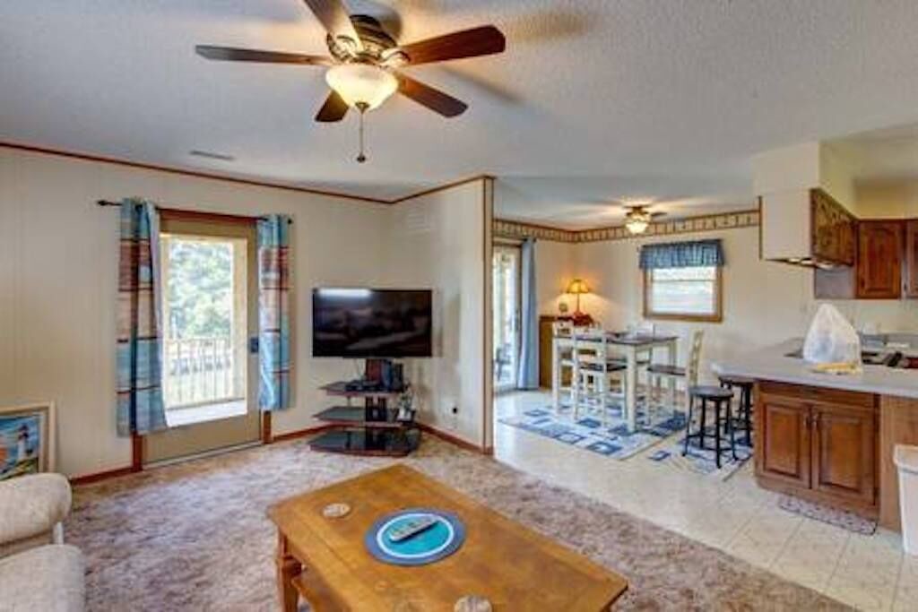 Photo of Bedroom in Brigands' Bay