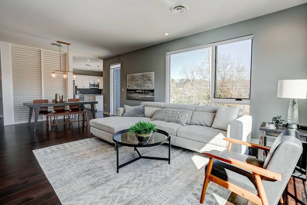 Photo of Livingroom in Historic Montford