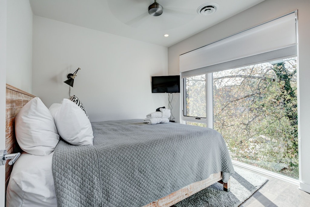 Photo of Bedroom in Historic Montford