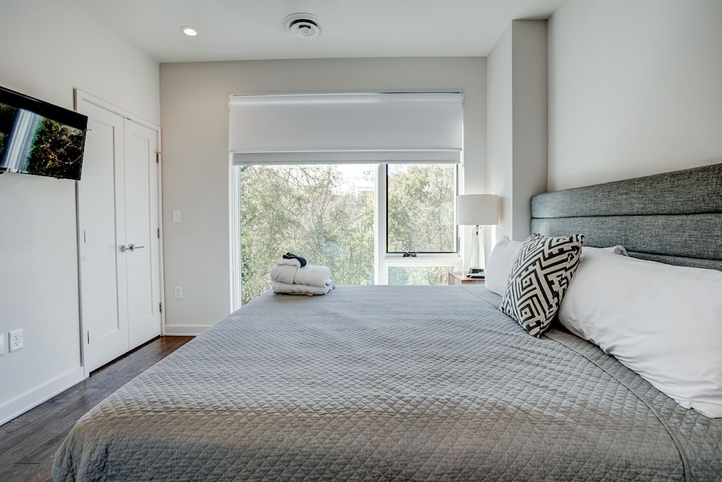 Photo of Bedroom in Historic Montford