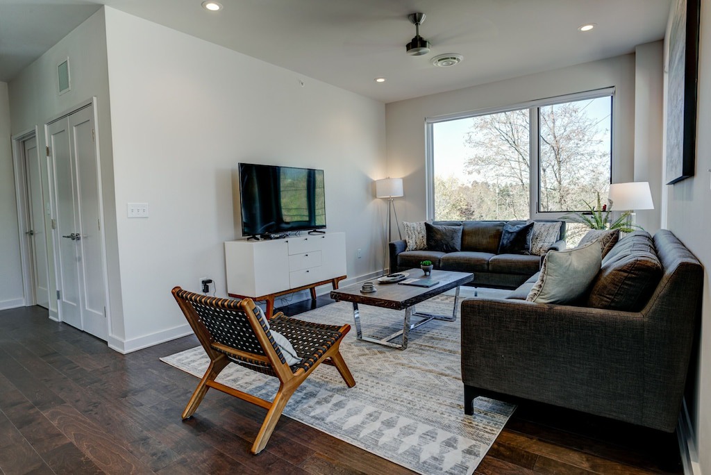 Photo of Livingroom in Historic Montford