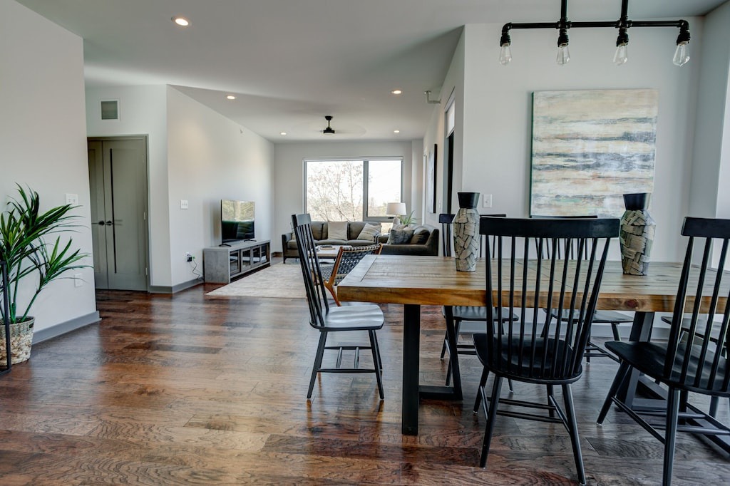 Photo of Livingroom in Historic Montford