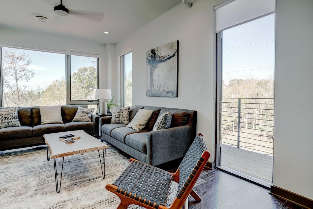 Photo of Livingroom in Historic Montford
