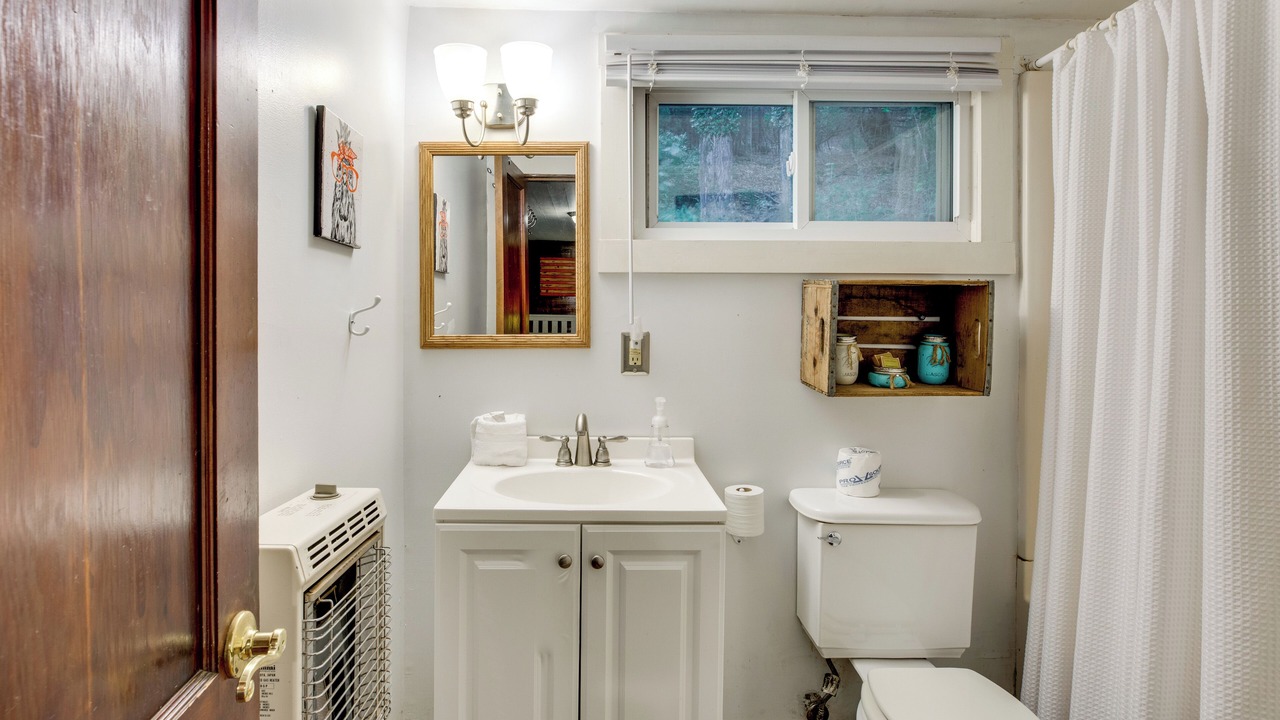 Photo of Bathroom in West Jefferson
