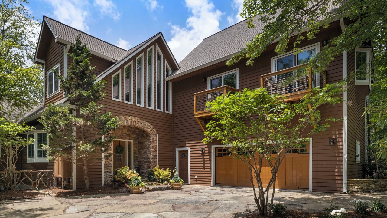Photo of Outdoor in Sapphire