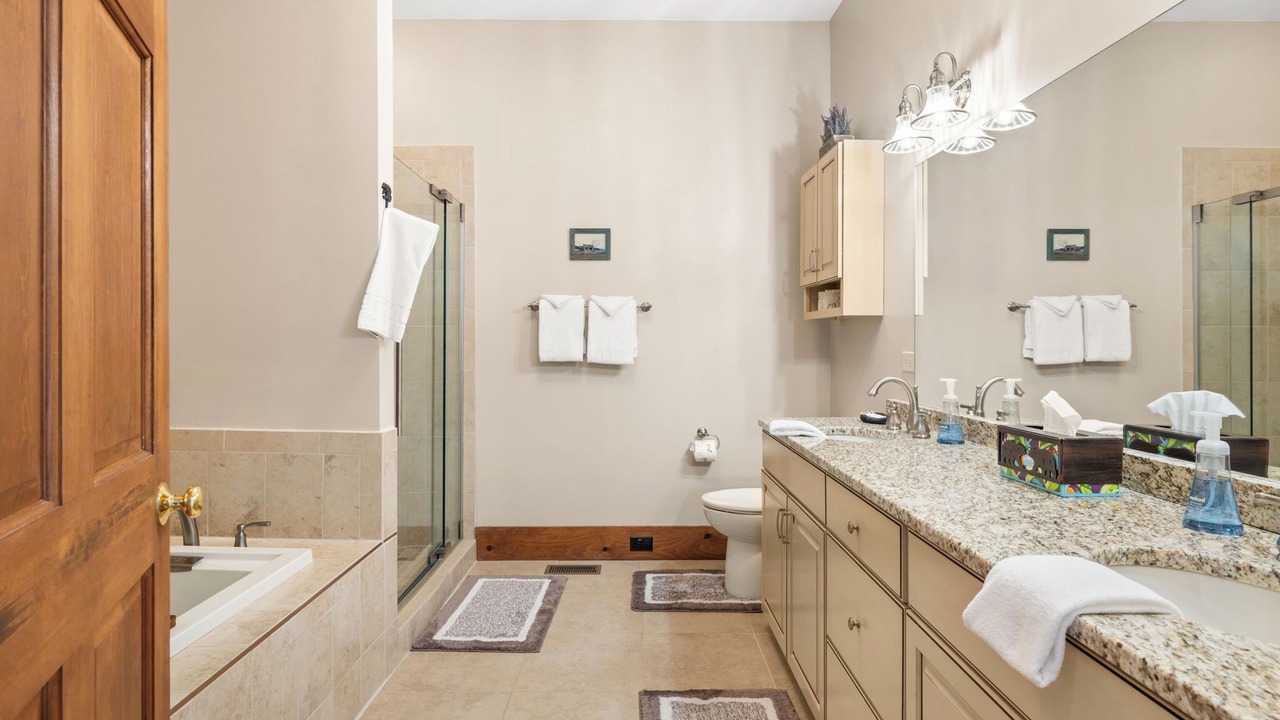 Photo of Bathroom in Sapphire