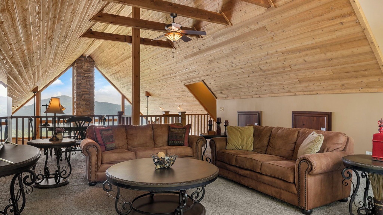 Photo of Livingroom in Sapphire