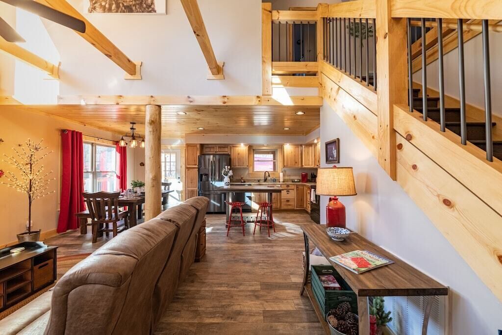 Photo of Livingroom in Maggie Valley