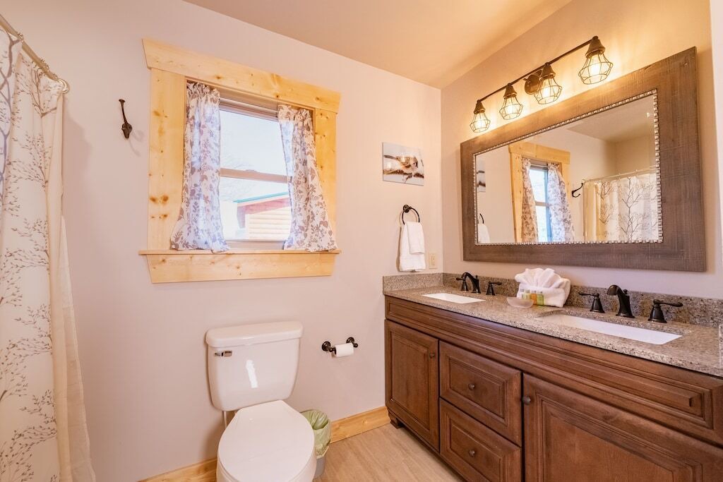 Photo of Bathroom in Maggie Valley
