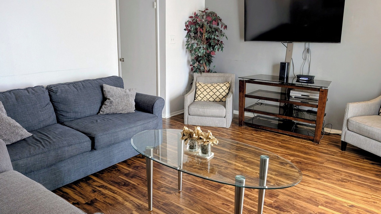 Photo of Livingroom in Southwest Raleigh
