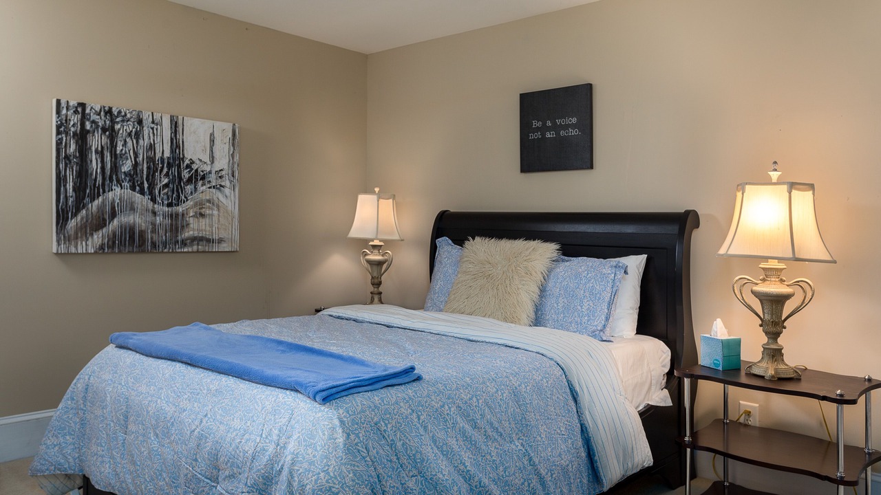 Photo of Bedroom in Woodfin