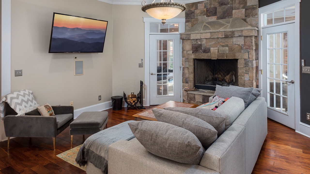 Photo of Livingroom in Woodfin