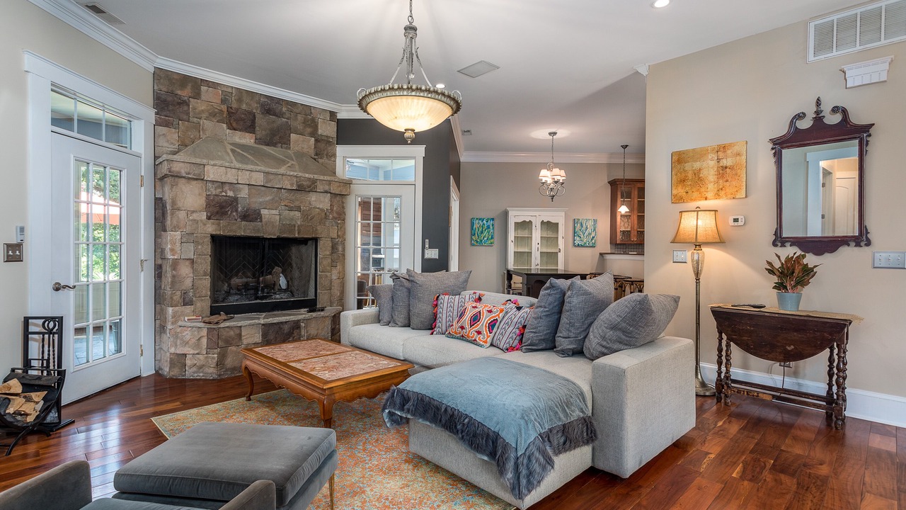 Photo of Livingroom in Woodfin