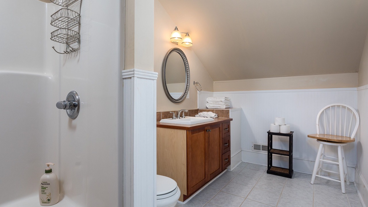 Photo of Bathroom in Woodfin