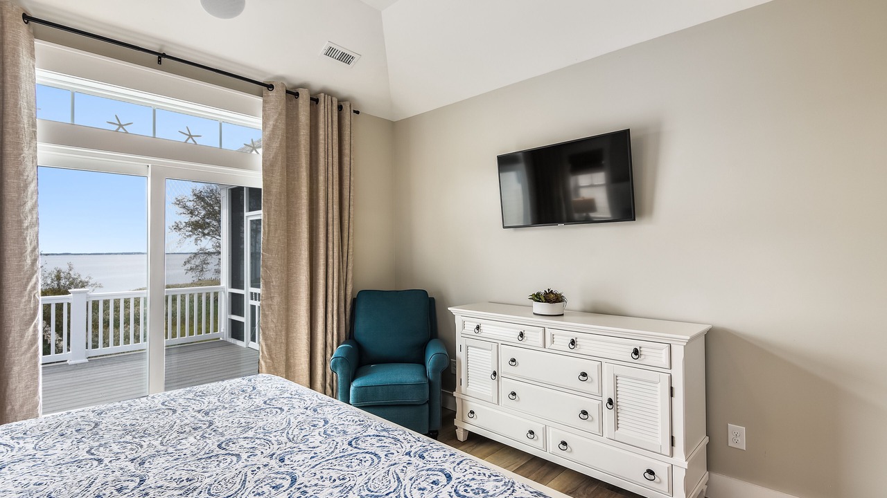 Photo of Bedroom in Currituck County