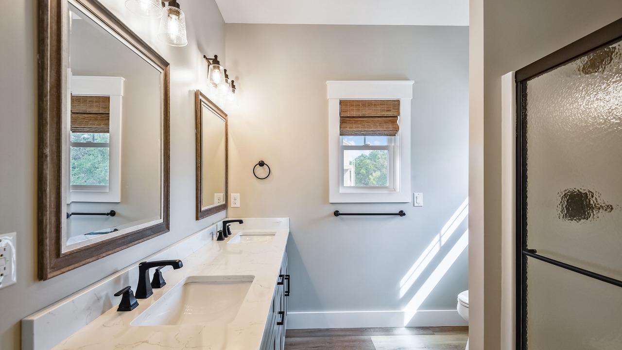Photo of Bathroom in Currituck County