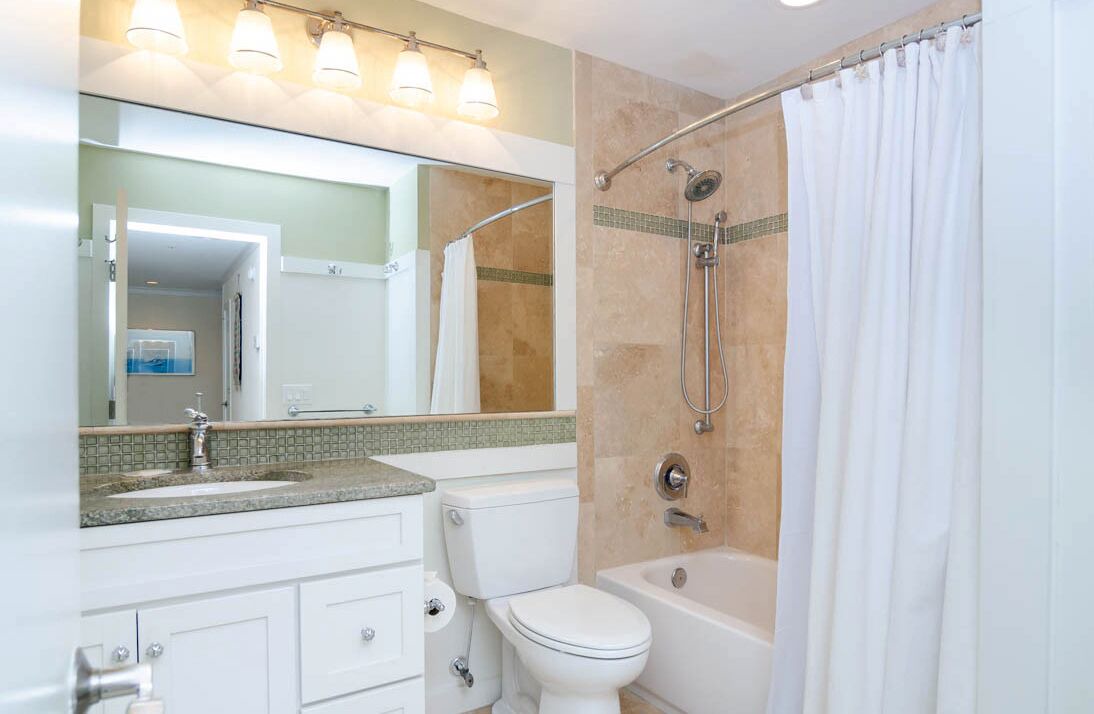 Photo of Bathroom in Shell Island