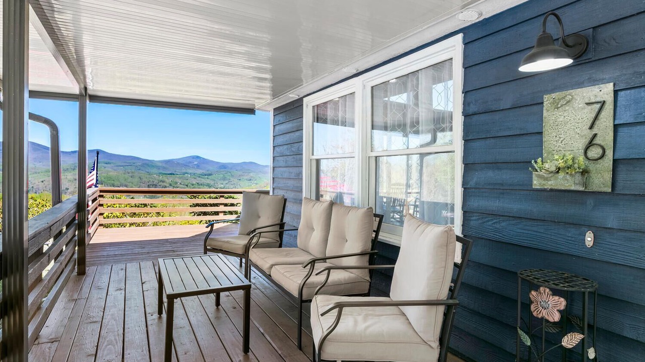 Photo of Patio Balcony in Hendersonville