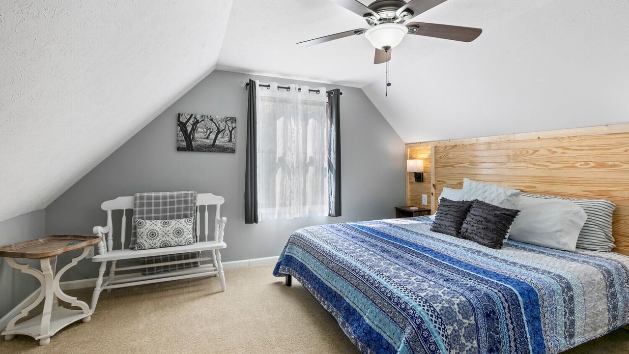 Photo of Bedroom in Hendersonville