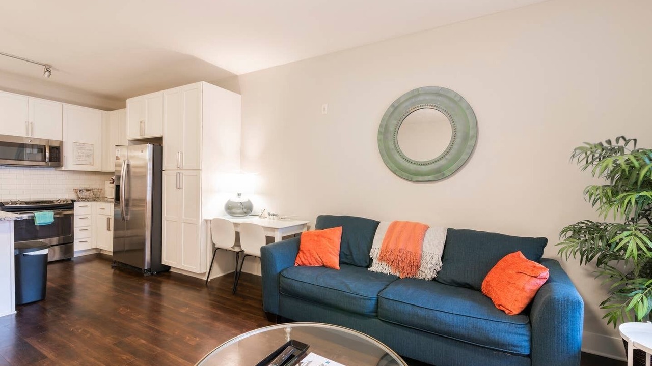 Photo of Livingroom in Myers Park