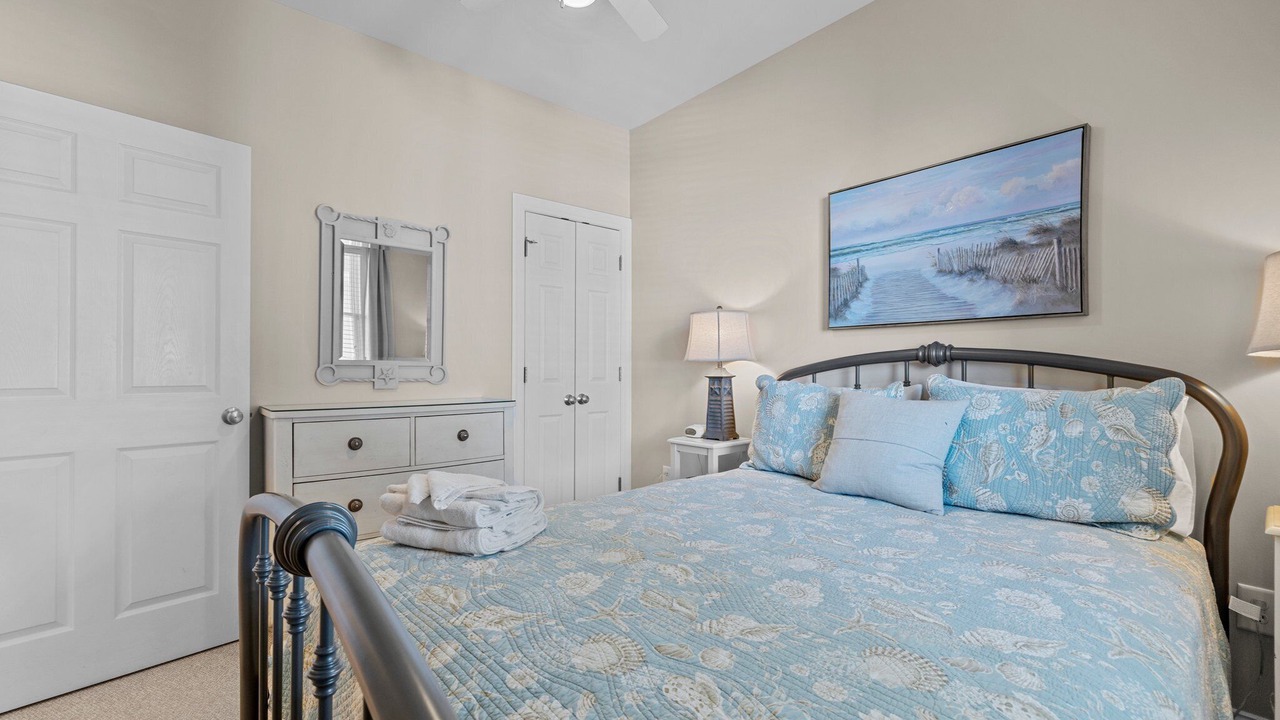 Photo of Bedroom in Indian Beach