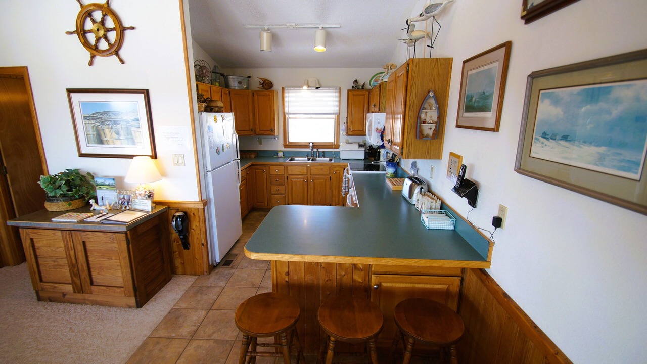 Photo of Kitchen in Whalehead Beach