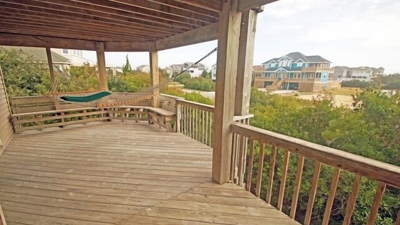 Photo of Patio Balcony in Whalehead Beach
