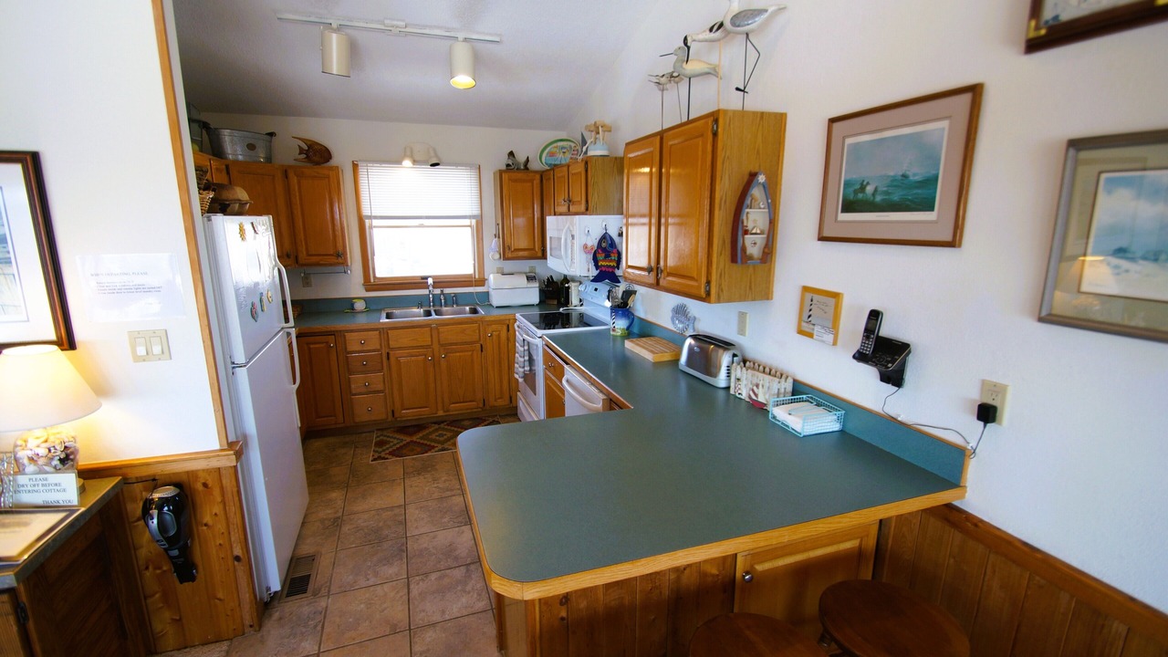 Photo of Kitchen in Whalehead Beach