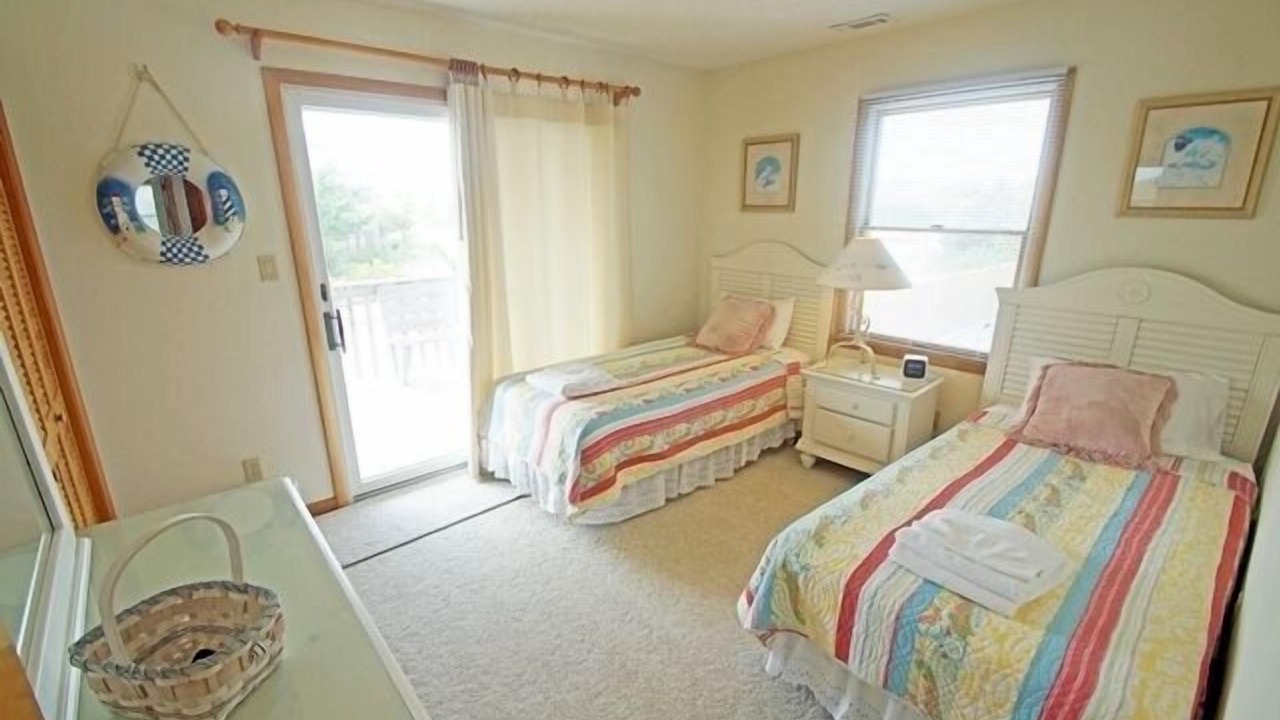 Photo of Bedroom in Whalehead Beach